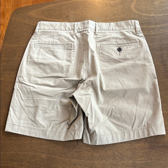 J Crew 7 Inch Tech Shorts Size 28‎ - Picture 3 of 5
